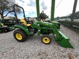 John Deere 2032R
