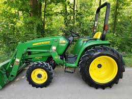 John Deere tractor 3038E