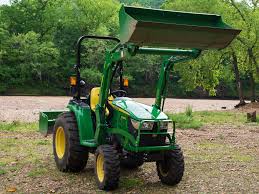 John Deere tractor 3038E