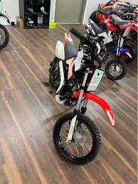 Apollo DB-32 110cc Dirt Bike